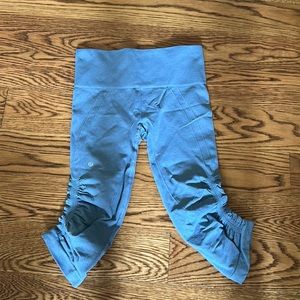 Lululemon Capri leggings and a size 0